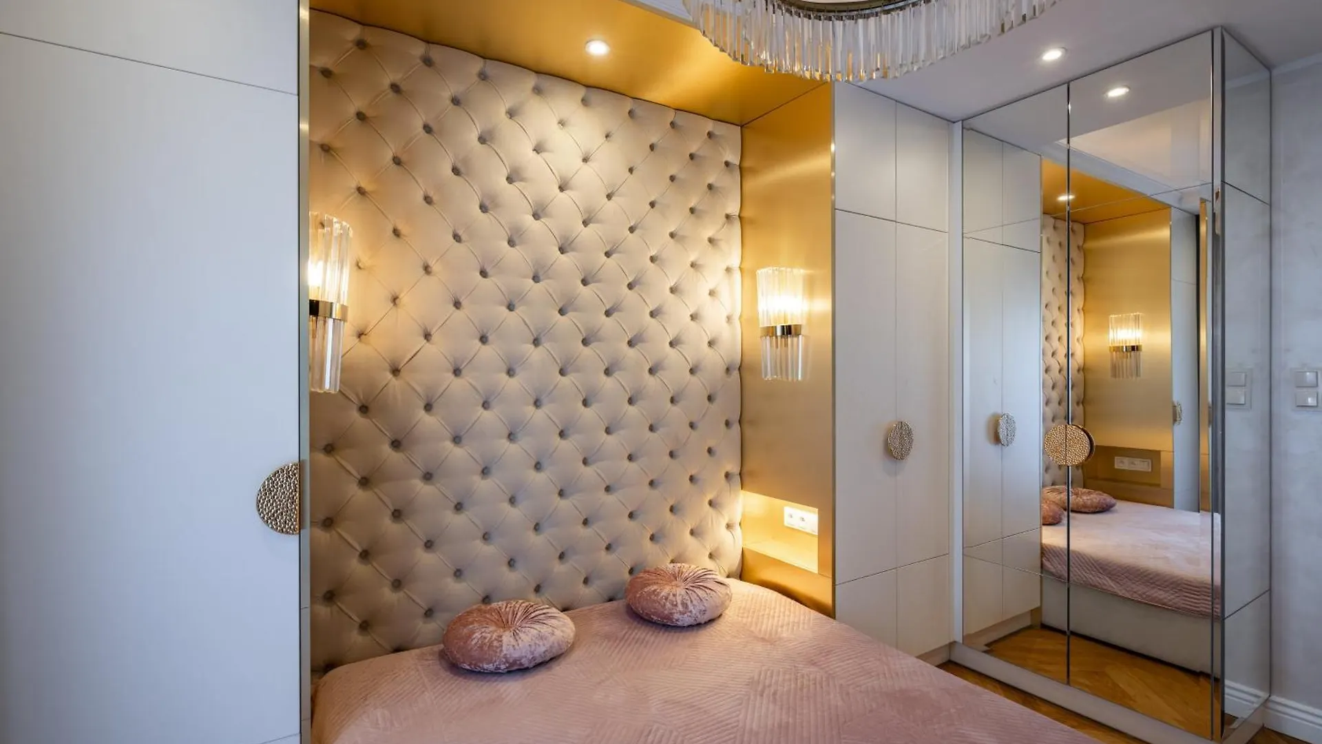 Luxury Gold Apartment Гданьск